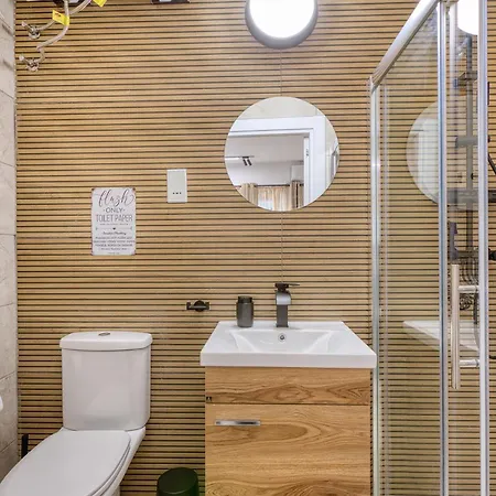 Haven - 5 Homestay Sliema