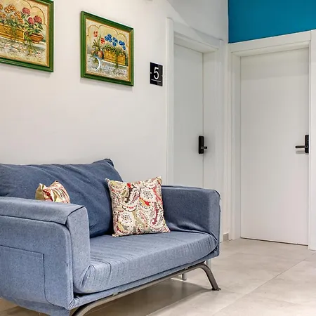 Haven - 5 Homestay Sliema