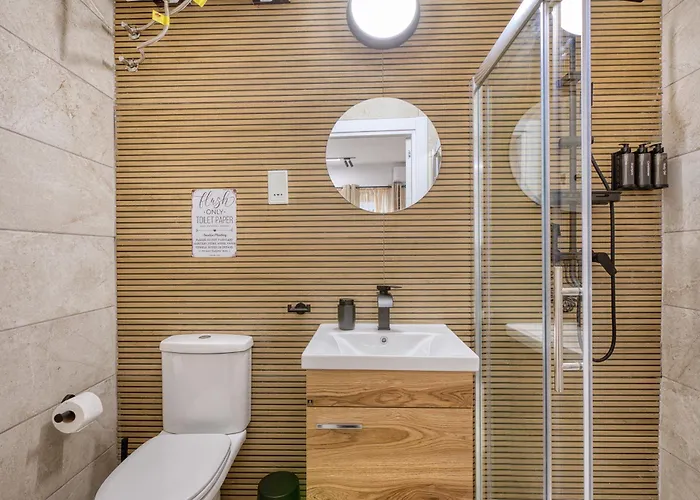 Haven - 5 Homestay Sliema