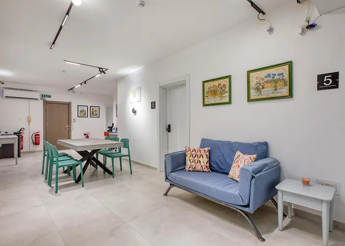 Haven - 5 Homestay *